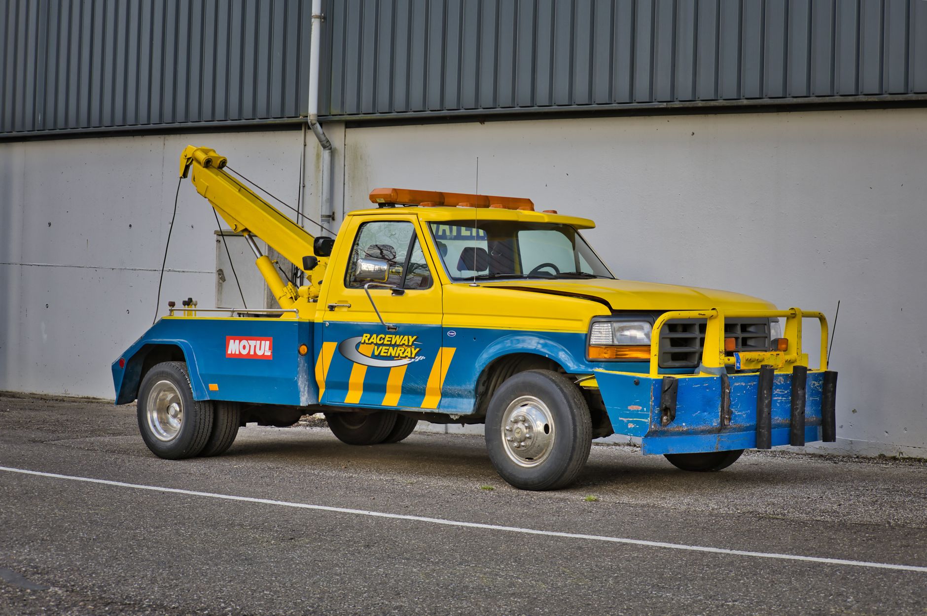 Remorquage voiture équipe à Villeneuve-le-Roi